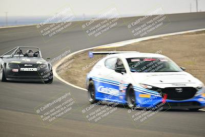 media/Jan-26-2025-CalClub SCCA (Sun) [[cfcea7df88]]/Group 5/Race/